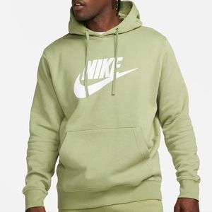 Nike Sportswear Club FleeceMen's Graphic Pullover Hoodie